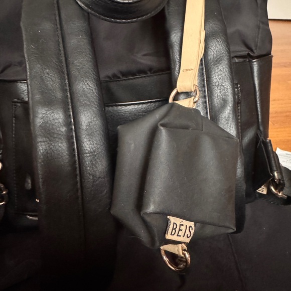 COPY - Barely used: BEIS Black Diaper Backpack (minimal wear) - Picture 6 of 16